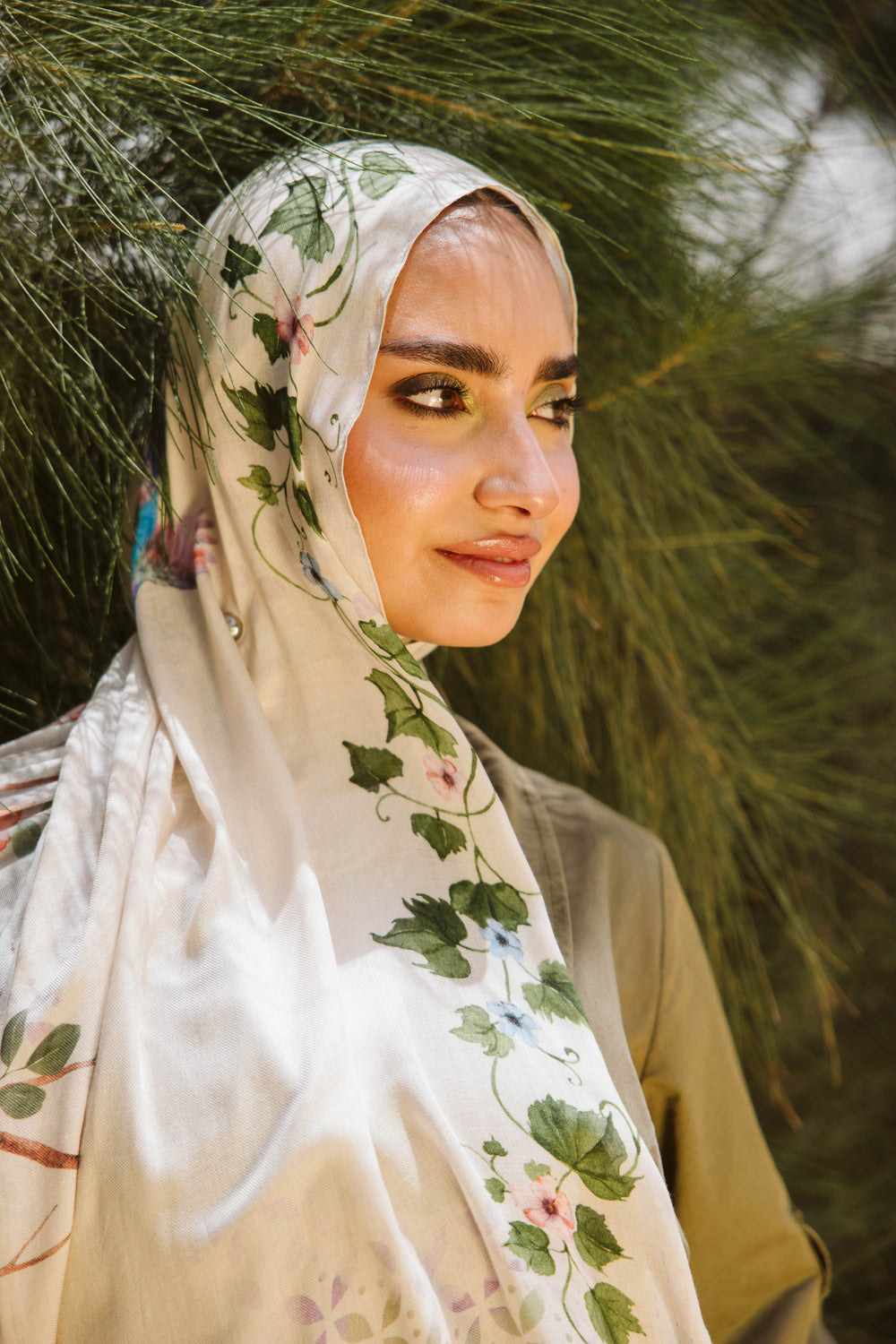 Elegant Alaria Modal Scarf by Worood – breathable, premium fabric. | سكارف مودال أنيق أليريا من ورود – قماش فاخر ومتنفس.