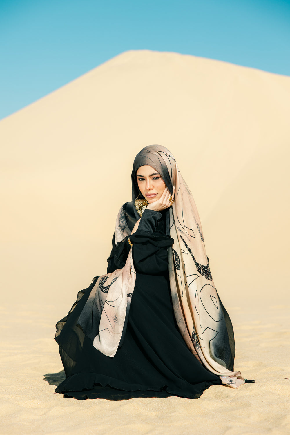 Bayan modal scarf worn as a lightweight hijab with calm balanced drape – وشاح بيان مودال يُرتدى كحجاب خفيف بانسيابية هادئة ومتوازنة
