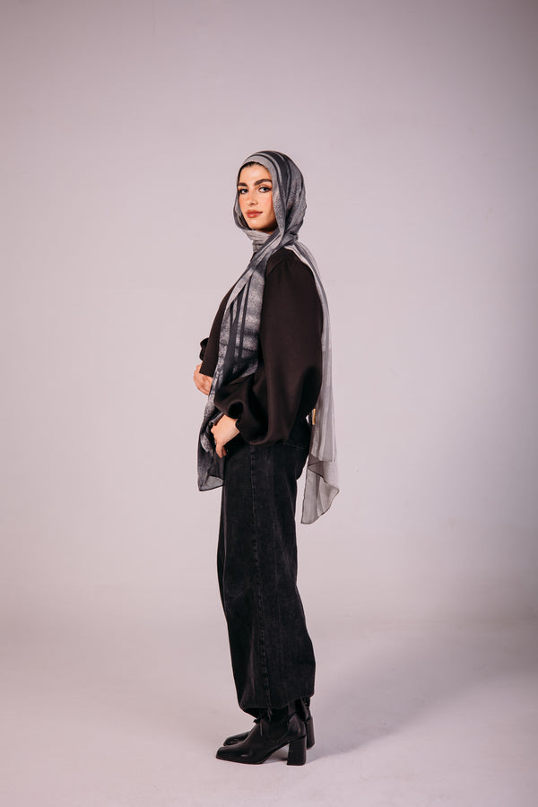 Elegant Earth Dusk Modal Scarf by Worood – natural, timeless tones. | سكارف مودال إيرث دسك من ورود – بألوان طبيعية وخالدة.