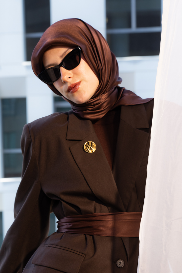 Worood Chocolate Silk Scarf Square – deep chocolate brown silk scarf with soft sheen- وشاح حريري مربع Chocolate من Worood – وشاح حريري بني داكن بلون الشوكولاتة مع لمعة ناعمة 