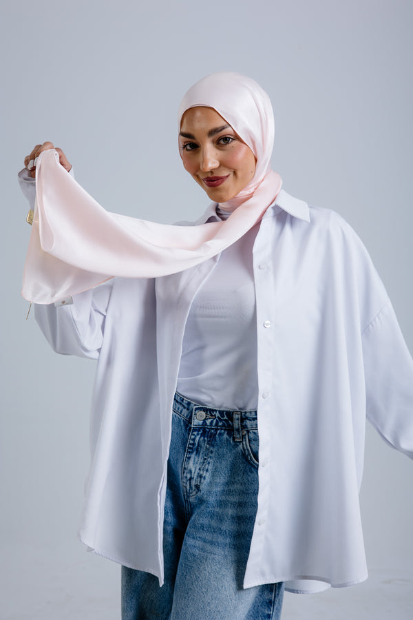 Worood Powder Silk Scarf Rectangle – pastel powder pink silk scarf with smooth matte sheen - وشاح حريري مستطيل Powder من Worood - وشاح حريري بلون وردي فاتح باستيل مع لمعة ناعمة غير لامعة