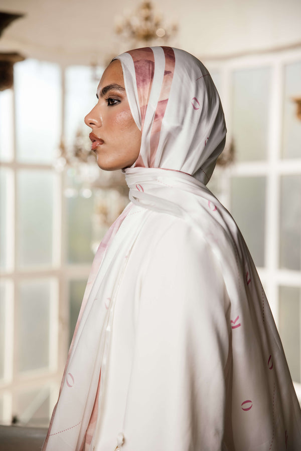 Worood Rosé Insignia Silk Scarf – سكارف حرير روزي إنسجنيا من ورود