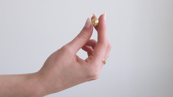 Gold Magnatic Broush by WOROOD